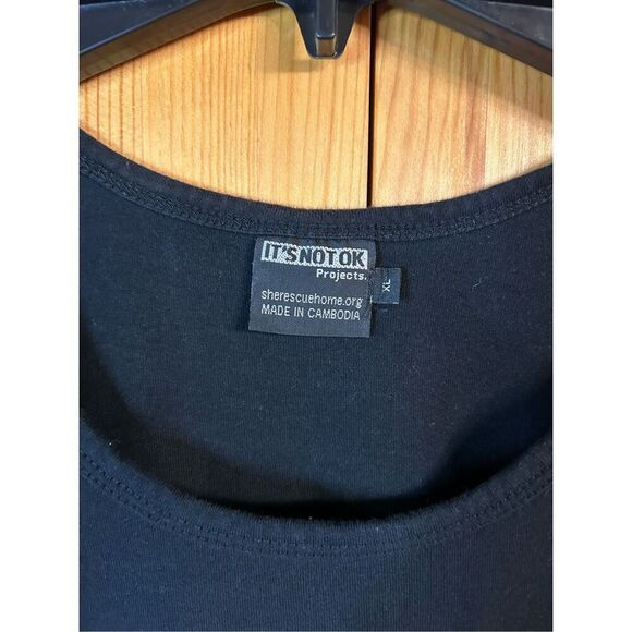 “She is brave” it’s not OK projects black short sleeve shirt size XL (8381) - Picture 4 of 6